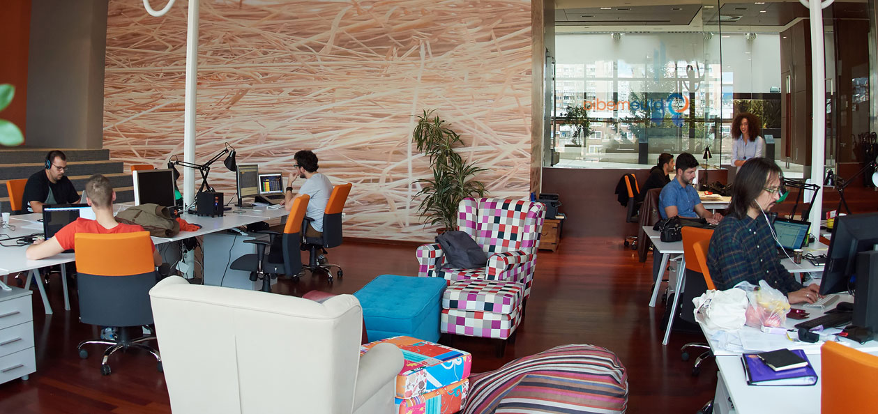 blue media office